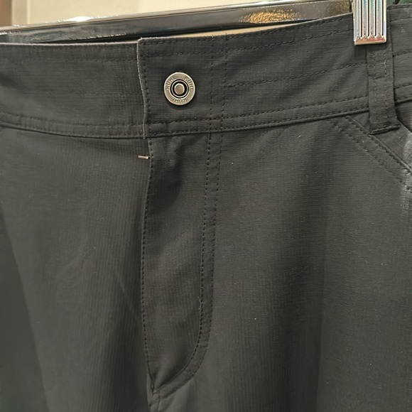 Nearly new KUHL pants - Picture 5 of 10